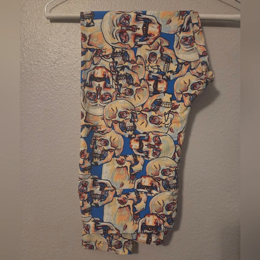 LuLaRoe Sketch Skeleton Halloween Leggings HTF - Picture 3 of 4